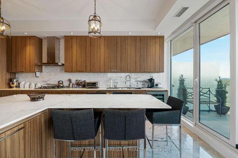 Photo 8 at 1804 - 88 Davenport Road, Annex, Toronto