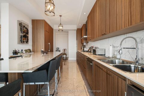 Photo 12 at 1804 - 88 Davenport Road, Annex, Toronto