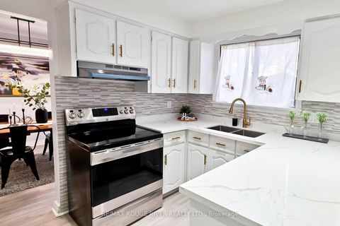 Photo 11 at 22 Annabelle Drive, Jamestown, Toronto