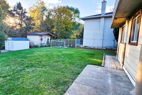 Photo 32 at 22 Annabelle Drive, Jamestown, Toronto