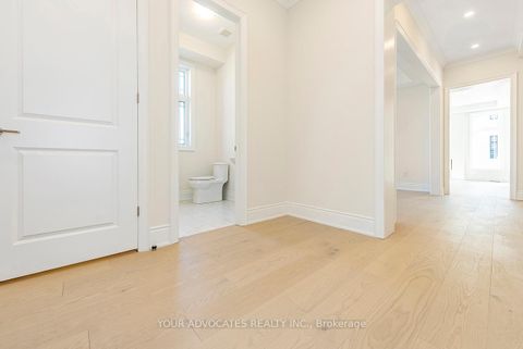 Photo 3 at 125 Timber Creek Boulevard, Kleinburg, Vaughan