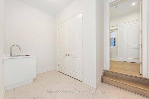Photo 4 at 137 Timber Creek Boulevard, Kleinburg, Vaughan