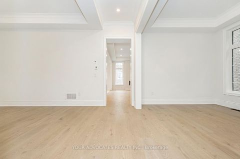 Photo 6 at 137 Timber Creek Boulevard, Kleinburg, Vaughan