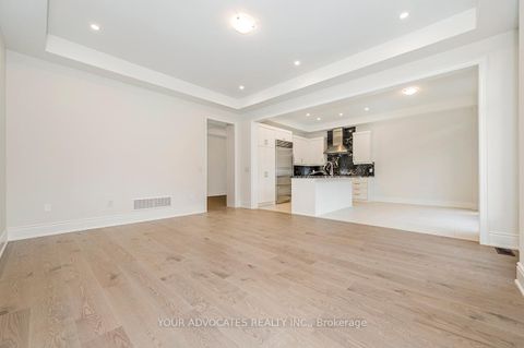 Photo 12 at 137 Timber Creek Boulevard, Kleinburg, Vaughan