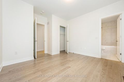 Photo 24 at 137 Timber Creek Boulevard, Kleinburg, Vaughan