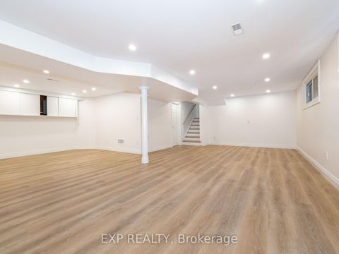 Photo 37 at 12056 Leslie Street, Rural Richmond Hill, Richmond Hill