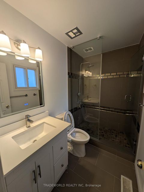 Photo 5 at 7 Fluellen Drive, L'Amoreaux, Toronto