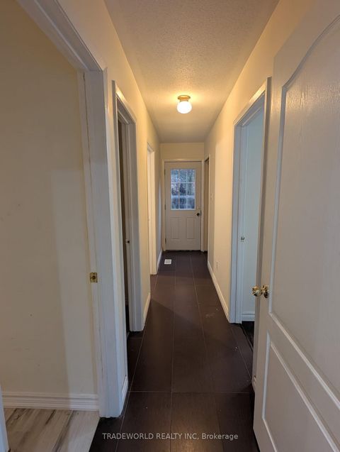 Photo 7 at 7 Fluellen Drive, L'Amoreaux, Toronto