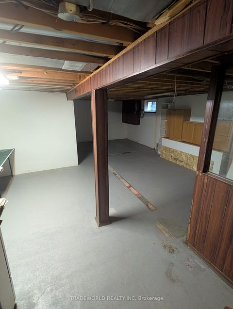 Photo 12 at 7 Fluellen Drive, L'Amoreaux, Toronto