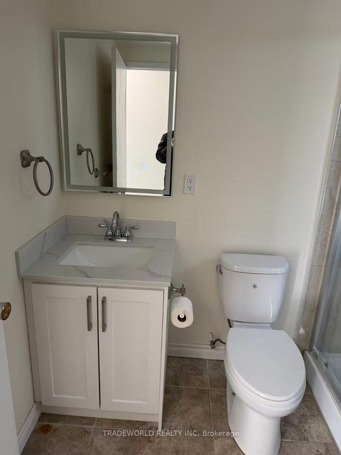 Photo 18 at 7 Fluellen Drive, L'Amoreaux, Toronto