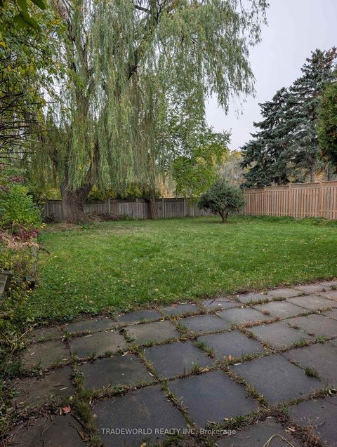 Photo 27 at 7 Fluellen Drive, L'Amoreaux, Toronto