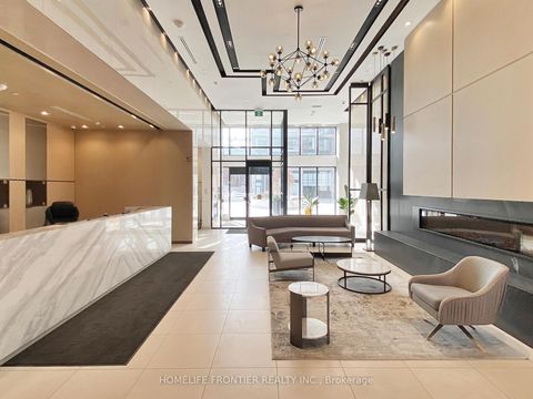 Photo 2 at 527 - 1 Belsize Drive, Mount Pleasant West, Toronto