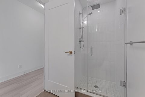 Photo 9 at 527 - 1 Belsize Drive, Mount Pleasant West, Toronto