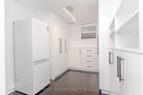 Photo 34 at 377 Brooke Avenue, Nortown, Toronto