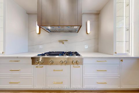 Photo 12 at 150 Olde Bayview Avenue, Oak Ridges Lake Wilcox, Richmond Hill