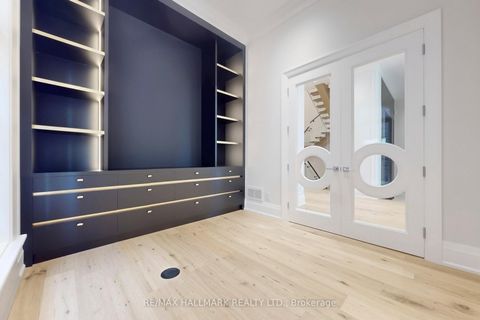 Photo 16 at 150 Olde Bayview Avenue, Oak Ridges Lake Wilcox, Richmond Hill