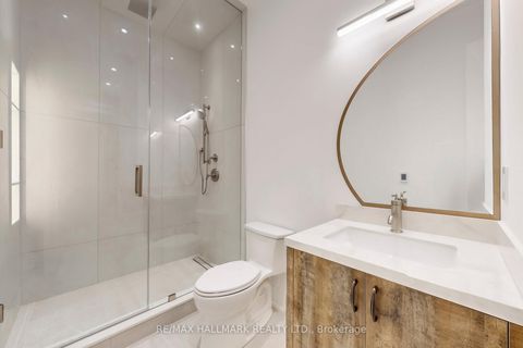 Photo 45 at 150 Olde Bayview Avenue, Oak Ridges Lake Wilcox, Richmond Hill