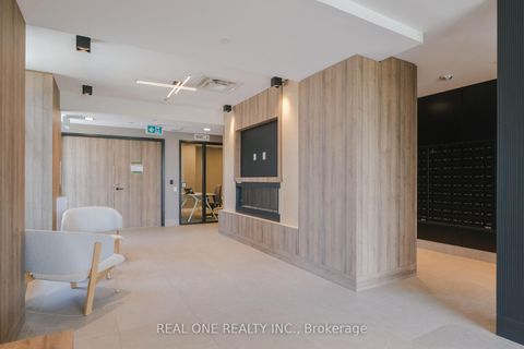 Photo 1 at 1302 - 335 Wheat Boom Drive, JM Joshua Meadows, Oakville