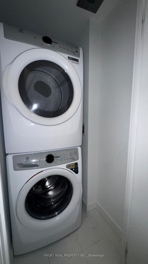 Photo 13 at 3106 - 7 GOLDEN LION Heights, Newtonbrook East, Toronto