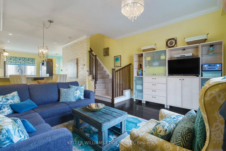 Photo 11 at 46 - 337 Beach Boulevard, Hamilton Beach, Hamilton