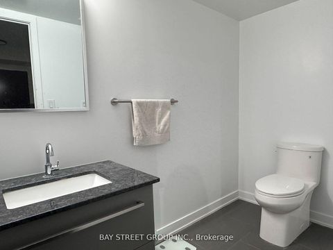 Photo 13 at 5 - 150 Flemington Road, Glen Park, Toronto