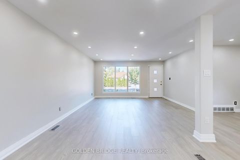 Photo 2 at 438 Centre Street E, Crosby, Richmond Hill