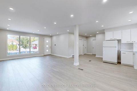 Photo 3 at 438 Centre Street E, Crosby, Richmond Hill