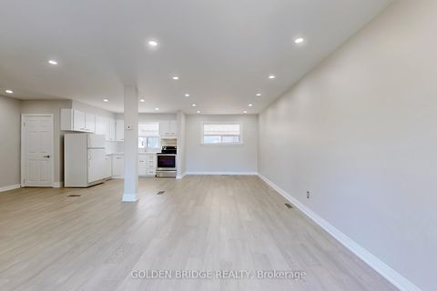 Photo 4 at 438 Centre Street E, Crosby, Richmond Hill