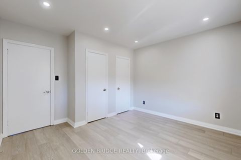 Photo 8 at 438 Centre Street E, Crosby, Richmond Hill