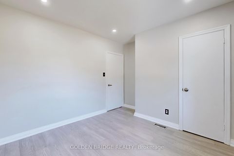 Photo 14 at 438 Centre Street E, Crosby, Richmond Hill