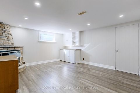 Photo 18 at 438 Centre Street E, Crosby, Richmond Hill