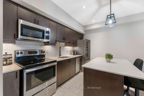 Photo 3 at 603 - 300 Essa Road, 400 West, Barrie