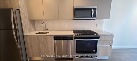 Photo 22 at 615 - 2A Church Street, Waterfront Communities C8, Toronto