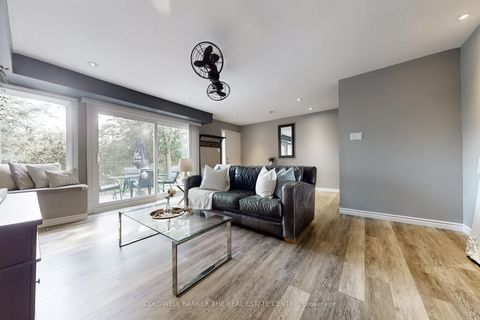 Photo 3 at 195 Milestone Crescent, Aurora Village, Aurora