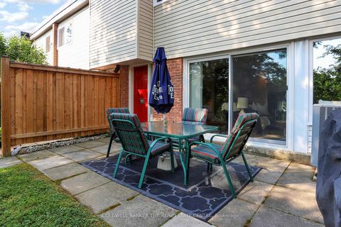 Photo 29 at 195 Milestone Crescent, Aurora Village, Aurora