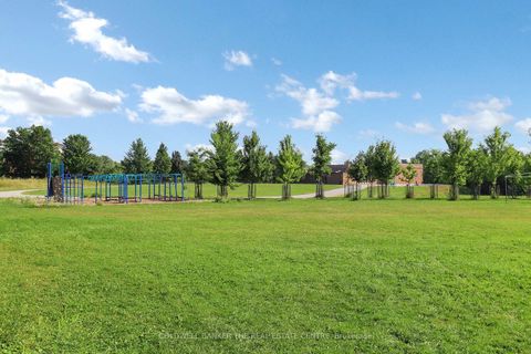 Photo 40 at 195 Milestone Crescent, Aurora Village, Aurora
