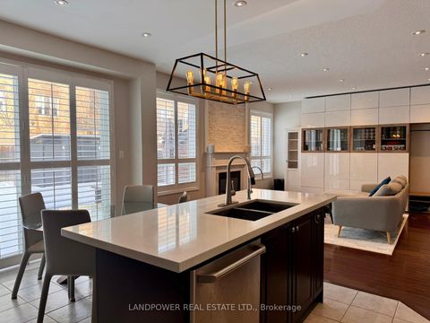 Photo 19 at 4 Prince Of Wales Drive, Victoria Square, Markham