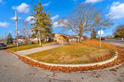 Photo 1 at 85 Thorncliffe Street, Donevan, Oshawa