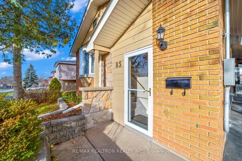 Photo 4 at 85 Thorncliffe Street, Donevan, Oshawa