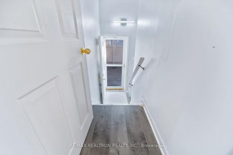 Photo 22 at 85 Thorncliffe Street, Donevan, Oshawa