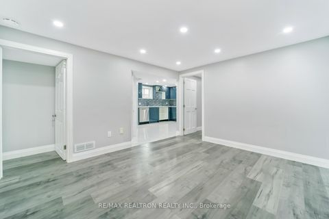 Photo 28 at 85 Thorncliffe Street, Donevan, Oshawa