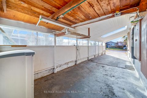 Photo 40 at 85 Thorncliffe Street, Donevan, Oshawa