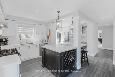 Photo 13 at 147 Pentland Crescent, Maple, Vaughan