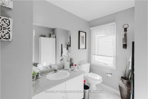 Photo 28 at 147 Pentland Crescent, Maple, Vaughan