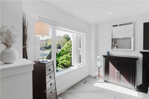 Photo 34 at 147 Pentland Crescent, Maple, Vaughan