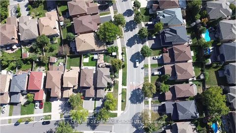 Photo 46 at 147 Pentland Crescent, Maple, Vaughan