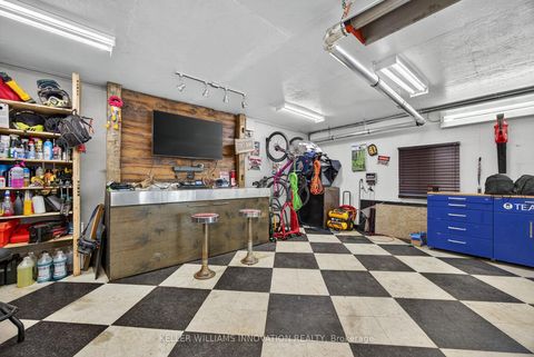 Photo 31 at 108 Owen Street, City Centre, Barrie