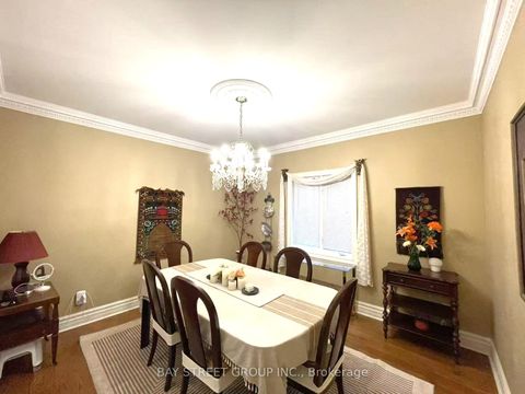 Photo 4 at 17 Dunvegan Drive, South Richvale, Richmond Hill