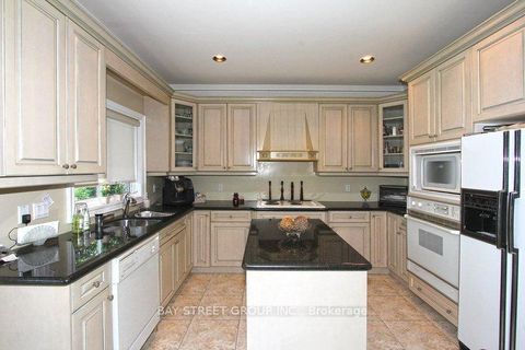 Photo 7 at 17 Dunvegan Drive, South Richvale, Richmond Hill