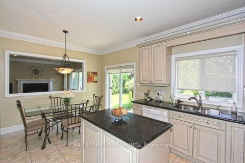 Photo 8 at 17 Dunvegan Drive, South Richvale, Richmond Hill